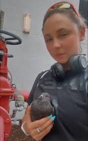 Good afternoon! My Padu is 9 years old and we face this emergency. I felt  the egg