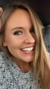 🚨 Les presento “Te Quiero Tener” con la voz increíble de Manuela Estrada,  si la quieres guardar desde ya mira mis historias! 👇 Que les parece? Los  leo en los comentarios! ✌🏻