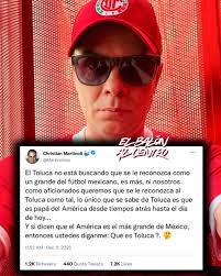 Que humillante que pollo Briseño ha celebrado más títulos de liga en 1 año  que: Un aficionado de Chivas de 20 años Un aficionado del azul de 28 años  Un aficionado de