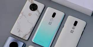 Judging From Oneplus History The Fact That The Ceo Is Sharing These Colorways Likely Means They Ll Never Launch Oneplus Oneplus Wallpapers Showcase Design