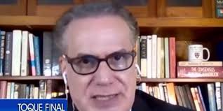 Politólogo: “Estados Unidos debe regular el uso y porte de armas de fuego  con urgencia”