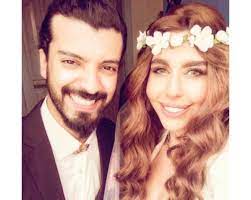 .ليلى اسكندر، وعن مصير أولادهما.حيث أعلن الفرحان قائلاً: Ø¨Ø§Ù„ØµÙˆØ±Ø© ÙˆØ§Ù„ÙÙŠØ¯ÙŠÙˆ Ù„ÙŠÙ„Ù‰ Ø§Ø³ÙƒÙ†Ø¯Ø± ØªØ­ØªÙÙ„ Ù…Ø¹ Ø²ÙˆØ¬Ù‡Ø§ Ø¨Ø¹Ø¯ Ø£ÙŠ Ø§Ù… Ù…Ù† ÙˆÙØ§Ø© ÙˆØ§Ù„Ø¯Ù‡Ø§ Ø§Ù„Ù…Ø¯ÙŠÙ†Ø© Ù†ÙŠÙˆØ²