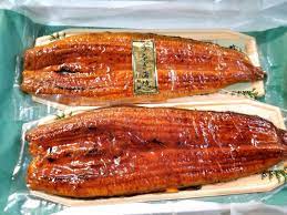 国産うなぎ使用のうな重 3,300円（税込） 1ヶ所3個以上のご注文で旧函館市内のみ配達いたします。 また、通常は水曜日が定休日ですが、 28日（水）は営業し、翌29日（木）がお休みとなります。 ç‰¹å¤§ ãŠæ‰‹é ƒä¾¡æ ¼ ã†ãªãŽè'²ç„¼ é•·ç„¼ 250g é€šè²© è²©å£² ç¯‰åœ°ãŠå–ã‚Šå¯„ã›å¸‚å ´