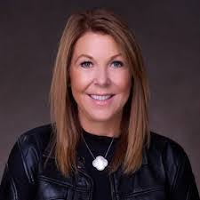 Betsy Rittenhouse's Instagram, Twitter & Facebook