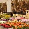 Our expert florists in queens, new york, are able to curate and create a showstopping floral arrangement each time you purchase from floom. 1