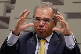 Paulo guedes, right, with brazil's president jair bolsonaro. Ministro Paulo Guedes Sugere Dar Sobras De Comida Aos Mais Pobres