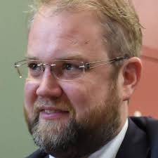 Lawyer queries legality of ACC's relationship with firm