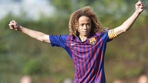 How good is xavi simons at psg? Barca Supertalent Xavi Simons Wechselt Zu Psg Goal Com