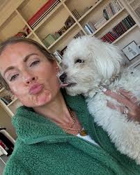 Three of my favorite things…foliage, Rhode Island, and @andrewshull 🧡🍂🍁  I'm recapping Part Two of our trip today. 🎃