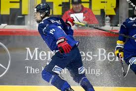 Pian kavennusmaalin jälkeen suomi joutui alivoimalle, kun roni hirvonen sai kaksiminuuttisen väkivaltaisuudesta. Roni Hirvonen Scouting Report 2020 Nhl Draft 31