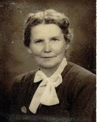 Renate Long's Instagram, Twitter & Facebook