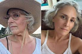 Ricki Lake Celebrates 1 Year Since Her Facelift and Calls It the 'Icing