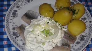 Norddeutsche Matjes Nach Hausfrauenart In 2020 Matjes Hausfrauenart Matjes Rezepte