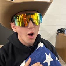 So many legendary gramps ⚔️ What's the wildest story you've had someone  tell you?