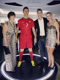 Could this mean that she already gave approval in his son's relationship with irina ?? Cristiano Ronaldo And Sister