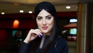 هلیا امامی : خیلی‌ها در دایرکت بصورت افراطی به من ابراز علاقه می‌کنند