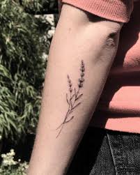That means that, unlike the standard use of multiple needles when tattooing. Single Needle Lavender By Tattooist Spence Zz Tattoo Tattoogrid Net