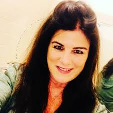 Thanks to Barack Obama for stopping to chat with USF's women's golf team  this week at the Olympic Club! 🇺🇸🌁