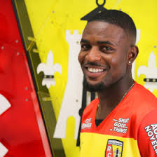 Salis Abdul Samed, un milieu volcanique au Racing