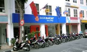 Standard chartered saadiq shah alam branch (2 km), bank muamalat malaysia berhad (2 km), ambank (m)berhad (2 km), bank islam malaysia berhad (2 km), kuwait finance house (malaysia) berhad (4 km). Bank Rakyat Shah Alam