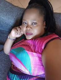 Introduction of a retired nurse in a community group