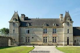 Manoir De Haubourg A St Come Du Mont Le Manoir Chateau France Bienvenue En France