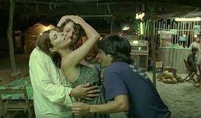 Maribel verdú, gael garcía bernal, ana lopez mercado. 5 Y Tu Mama Tambien Las 10 Secuencias De Cine Mas Calientes Para El Verano A Fondo Guia Del Ocio Guiadelocio Com