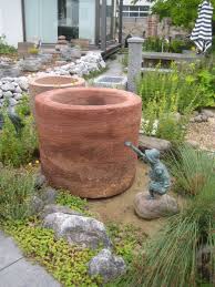 Gartenbrunnen Sandstein Brunnencenter Allgau Steinbrunnen Gartenbrunnen Sandstein