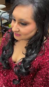 Loved Tanya's silver jewellery . The tikka looked Just made for her ❤️ She  was very sure of leaving her hair open. This is what I gave her for front  profile . #