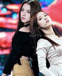 I know she said when gidle debuted that bp wished her well but has she ever mentioned a bp member . Esli By Mien Debyutirovala S Bp