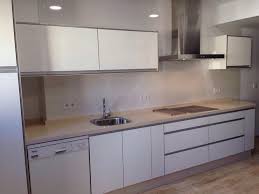 Aunque es más caro, he decidido poner silestone en la encimera de la cocina. Blanca Deluxe Con Unero En Acero Y Silestone Blanco City Carmococinas