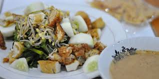 Larb dianggap sebagai salad, tapi hidangan ini menarik untuk mereka penyuka daging. Murah Dan Sehat Ini 10 Salad Indonesia Yang Tak Kalah Dari Versi Bule Halaman All Kompas Com