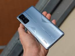 Xiaomi Poco F4 GT im Test: Dieses ...