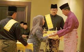Shopping & retail in kedah. Sultanah Maliha Ketuai 3 Kerabat Terima Darjah Kedah