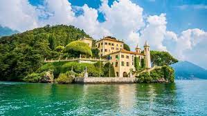 Lake como is fed primarily by the adda, which enters the lake near colico and flows out at lecco. From Milan Lake Como And Bellagio Day Trip Getyourguide