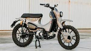 The honda super cub c125 has a seating height of 780 mm and kerb weight of 107 kg. Italian Custom Shop Outfits Honda Super Cub 125 For Off Road Duty