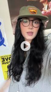 Eva Chapman's Instagram, Twitter & Facebook