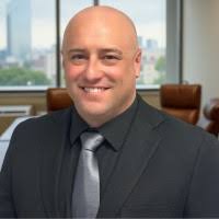 500+ "Strutton" profiles