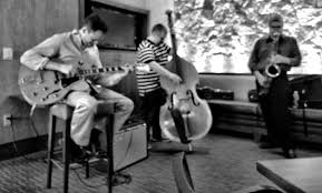 Werner Vogels ב-X: "Slick jazz with Eli Meisner