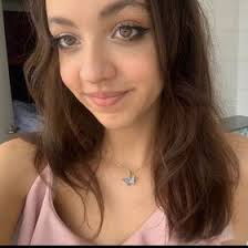 Alisha Fowler's Instagram, Twitter & Facebook