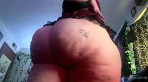 pale goth fatass Video Porno - SpankBang