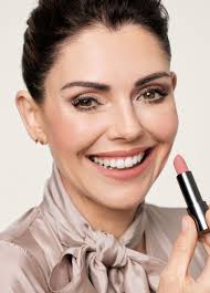 Make-up Relaunch » Highlights » REVIDERM