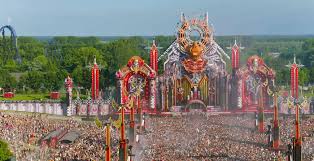 Personeelstekort in Walibi: pretpark probeert medewerkers over de streep te trekken met gratis festivaltickets