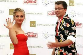 Поначалу в эту новость никто не мог. Kristina Asmus I Garik Harlamov Razvodyatsya Novostnoi Com Yandeks Dzen