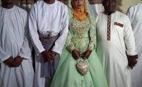 Ufunguzi huu ulitokana na fikra yake mwenyewe ya kuona . Harusi Za Zanzibar For The Locals It Seems Like Weddings Are The Best Parties They Can Imagine Ciri Khas Makanan Papua