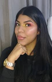 Las candidatas de Tailandia son puro maquillaje! Por eso cuando van a los  concursos internacionales fuera de su país, no son la misma candidata! Las  ponen super máximas y no las enseñan