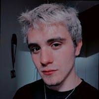 Sandra Llanos's Instagram, Twitter & Facebook