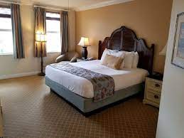Disney's old key west resort features the flavor of the florida keys and the imagination of disney create a friendly setting filled with tropical plants, lazy palms and a kaleidoscope of color. Disney S Old Key West Resort