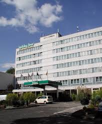 Beginnen sie ihren tag mit einer belebenden dusche. Datei Koln Lindenthal Hotel Holiday Inn Jpg Wikipedia