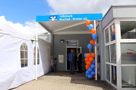 2592 synes godt om · 24 taler om dette · 1 har været her. Volksbank Bruchsal Bretten Erweitert Servicezeiten Eine Neue Form Der Nahe Vorhang Auf Fur Vr Sisy Filiale Bretten